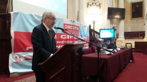 Embajador Julio Florián